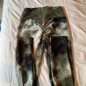 Scrunch Butt Leggings!